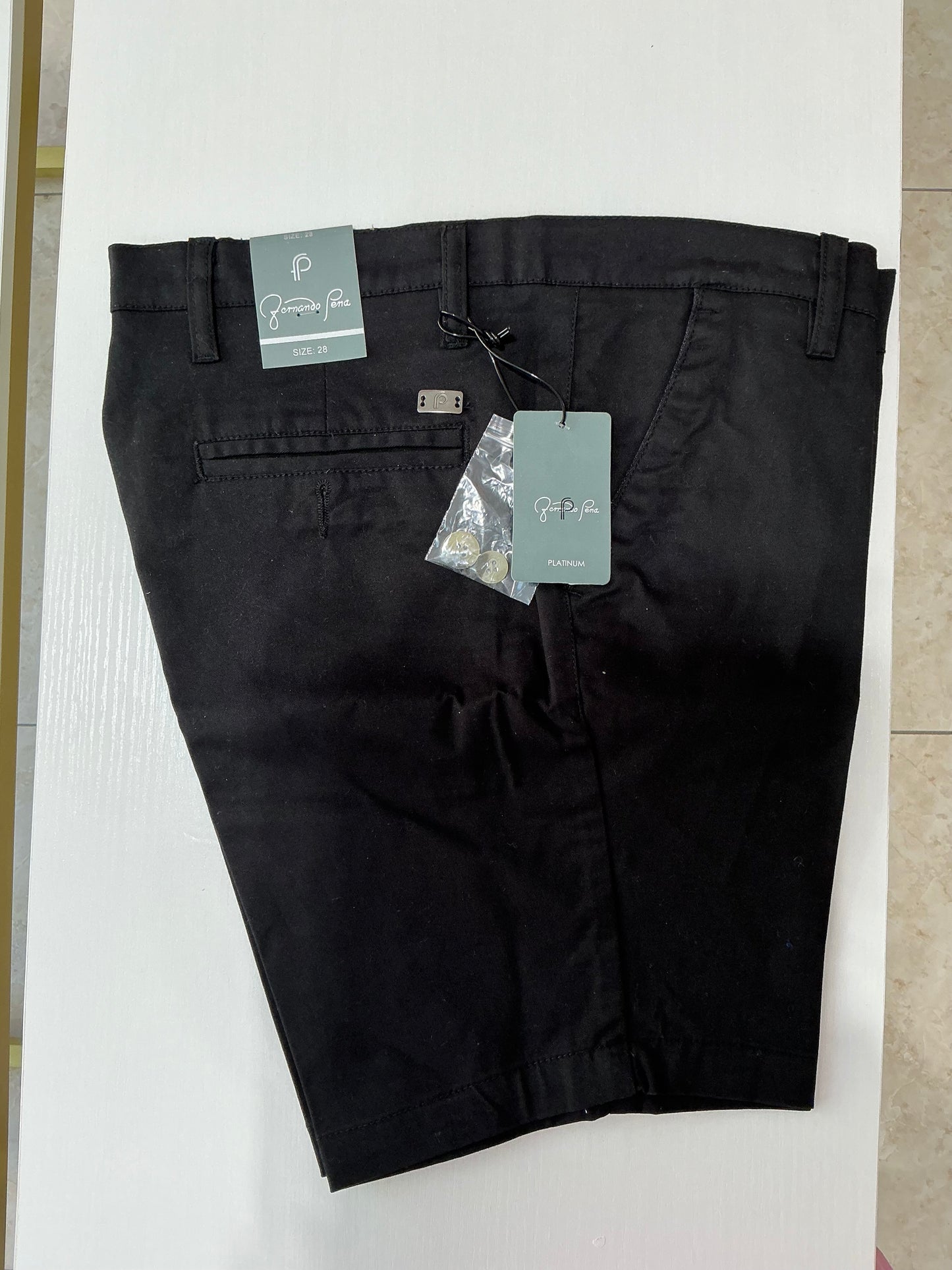 Pantalón Corto Negro
