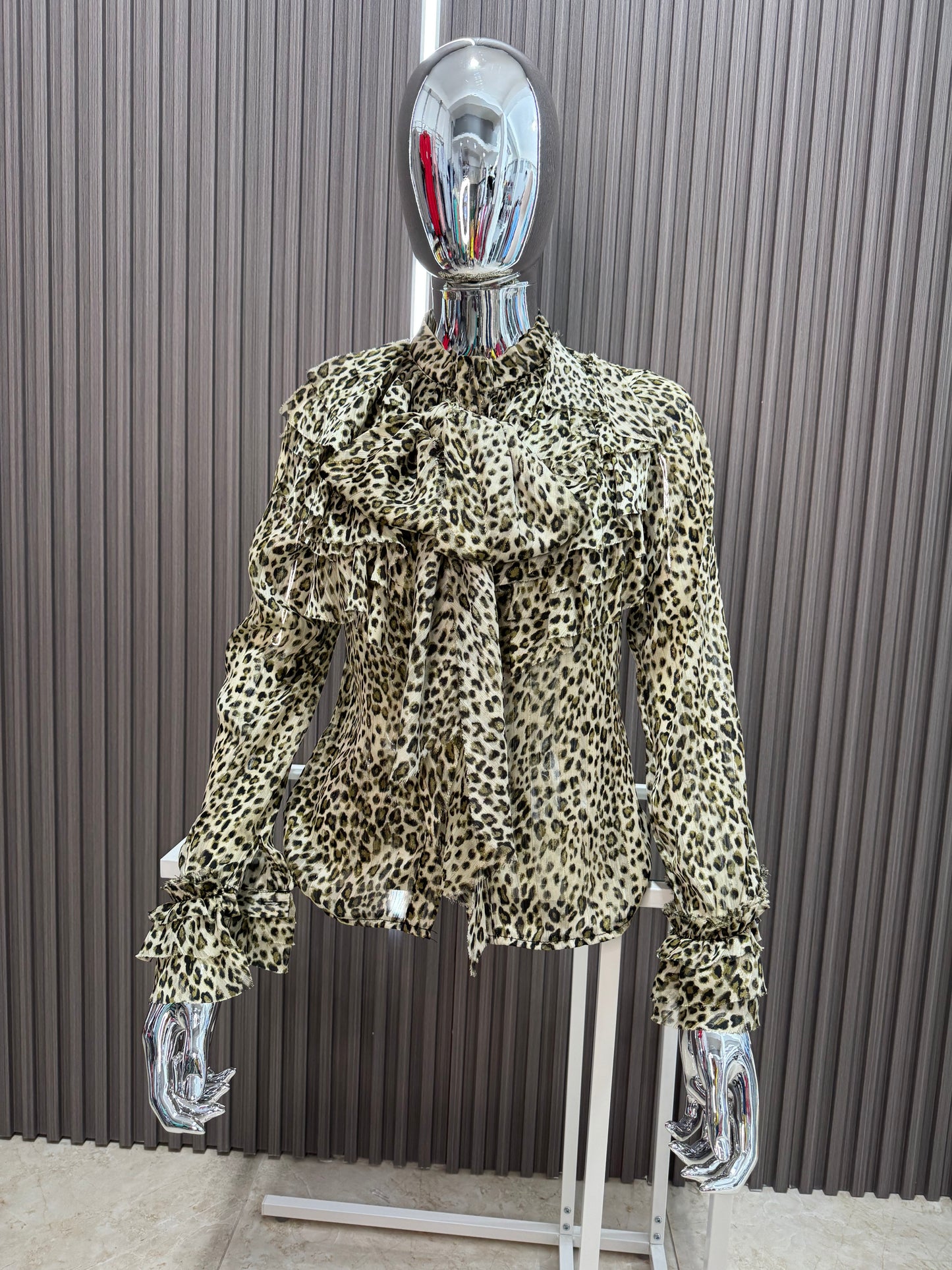 Top Leo Print 5700