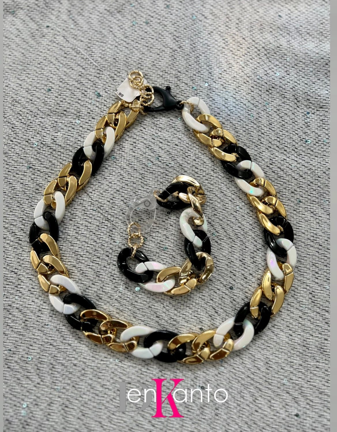 Black, gold and tornasol necklace